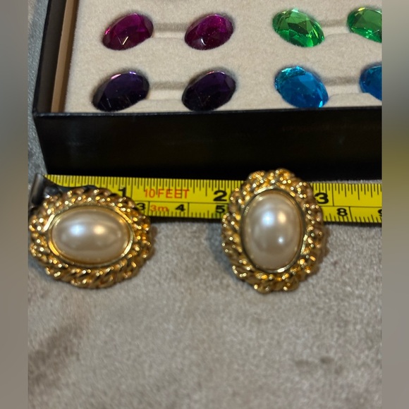 Kenneth J Lane KJL Faceted Crystal Interchangeable Pierced Earrings in Box - Picture 5 of 5